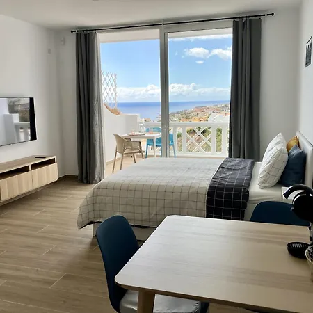 - Modern With Terrace Views Of Ocean & Sunset Appartement