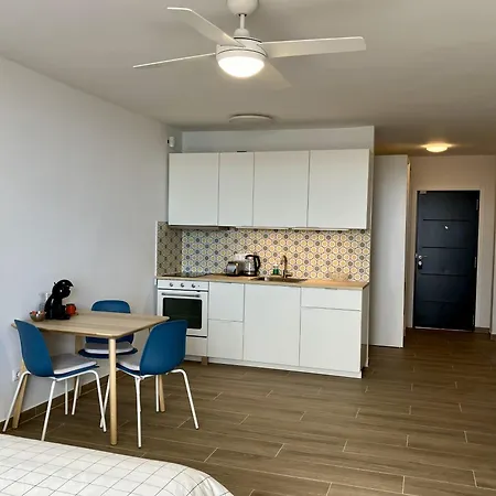 Lägenhet - Modern With Terrace Views Of Ocean & Sunset *