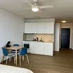 Appartement - Modern With Terrace Views Of Ocean & Sunset *