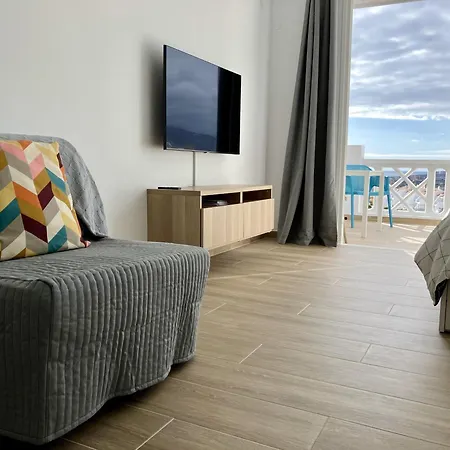 - Modern With Terrace Views Of Ocean & Sunset Apartmán